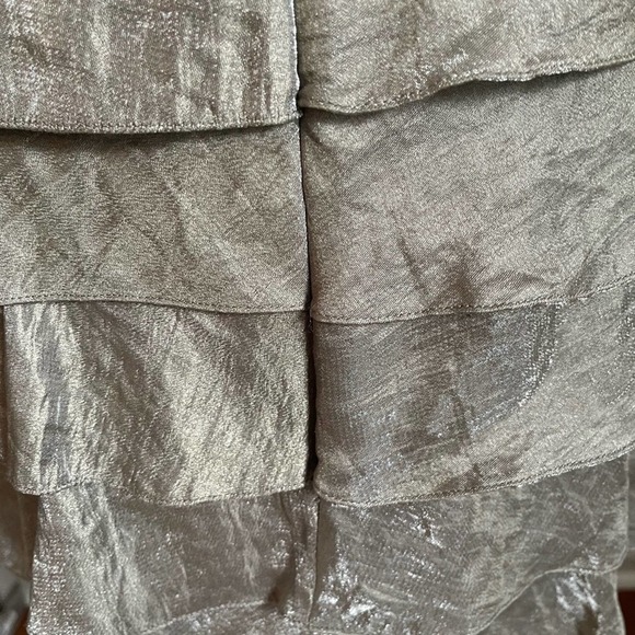 Adrianna Papell Occasions Size 14 Sage Green Ruffles Tan and Cream Color… - Picture 8 of 9